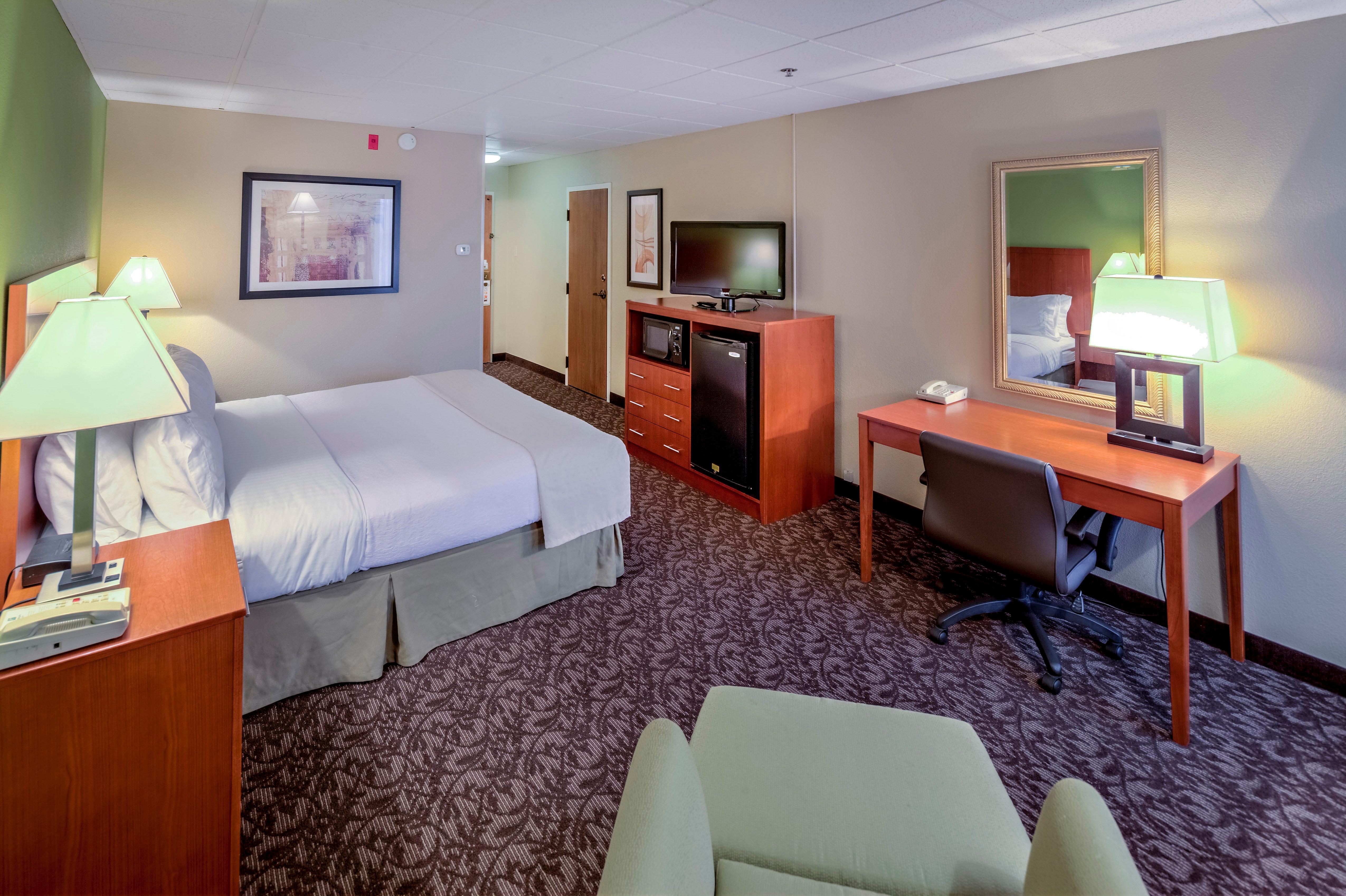 Quality & Downtown Hotel